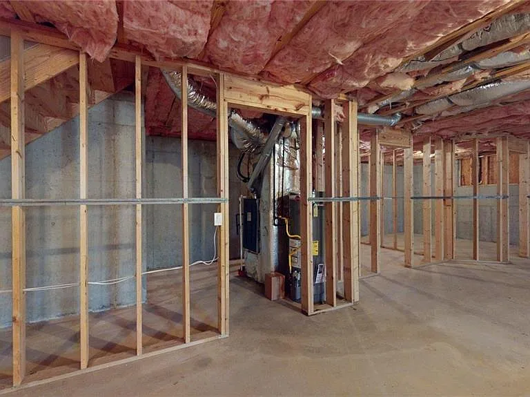 1705 Prospect Creek Dr — Photo 32