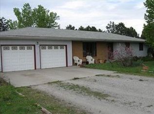 130 W 1st St, Cortland, NE 68331