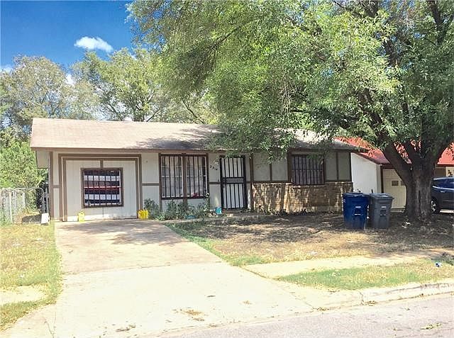 1st image of 2314 Bitter Creek Dr