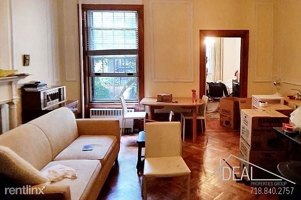 1st image of 36 Montgomery Pl