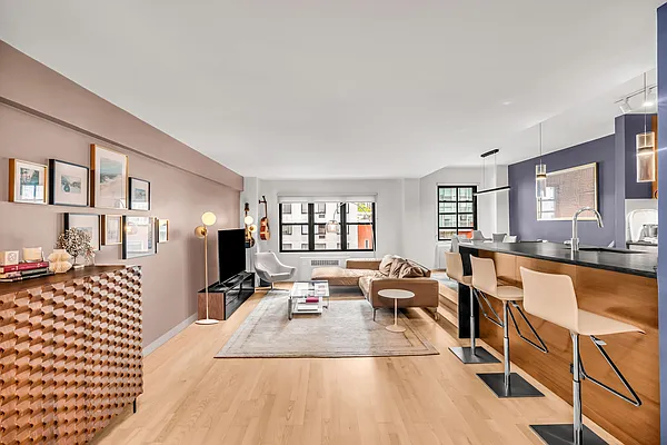 Sold by Compass | media 10