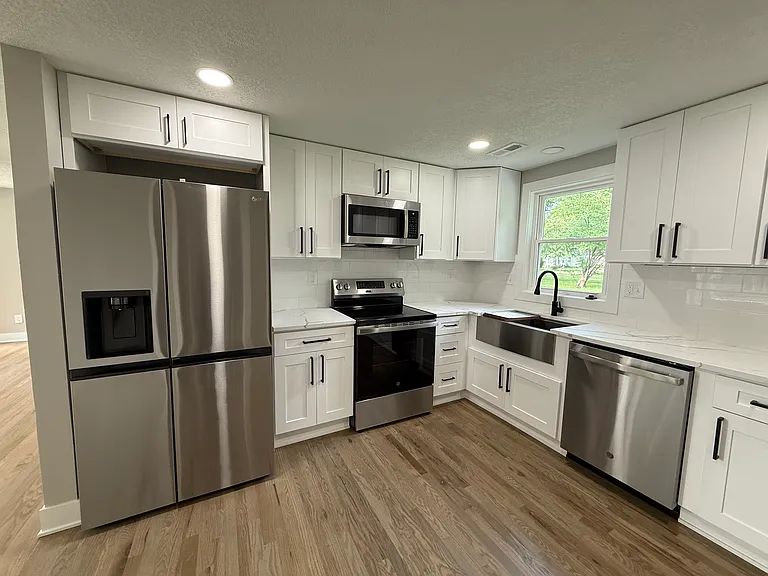 608 S Olive St — Photo 14
