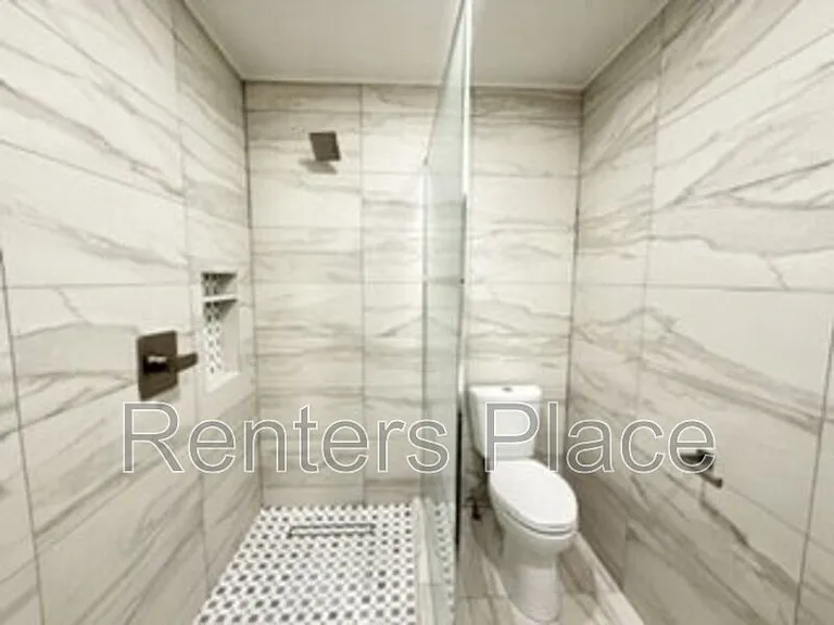 5501 S Newport Ave — Photo 12