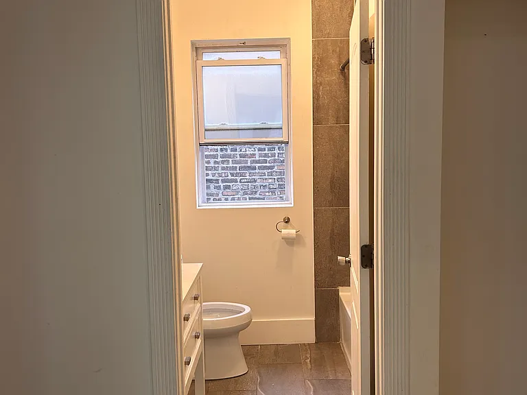 8034 S Eberhart Ave #2 — Photo 5