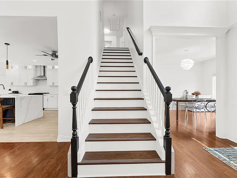790 Milton Oaks Dr — Photo 29