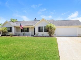 188 Greenleaf Dr, Hampton, GA 30228