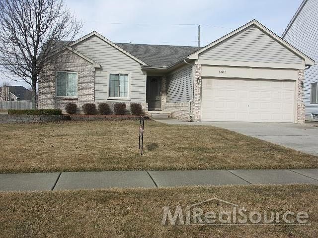 1st image of 52253 Hawthorne Dr