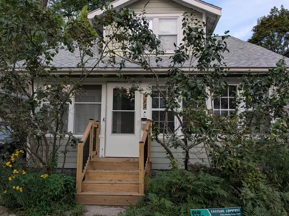 422 N Magnolia Ave, Lansing, MI 48912