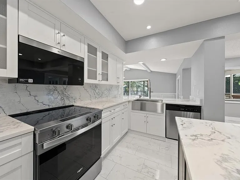 13903 Oberlin Manor Way — Photo 15