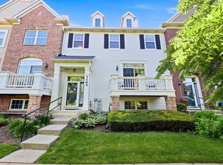 1103 Bartholdi Ct, Carol Stream, IL 60188