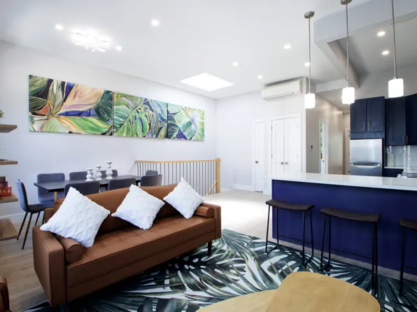 1444 Lincoln Place image 5 of 19