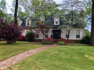 901 Ridgewood Dr, Russellville, AR 72801