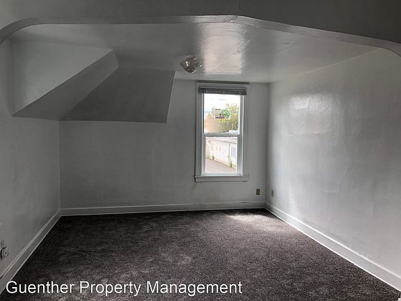 3rd image of 1704 N Ash St #1712-1/2