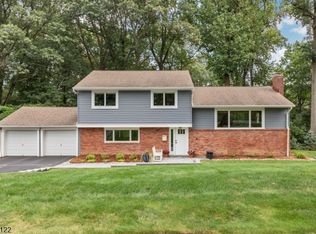 68 Elm St, New Providence, NJ 07974