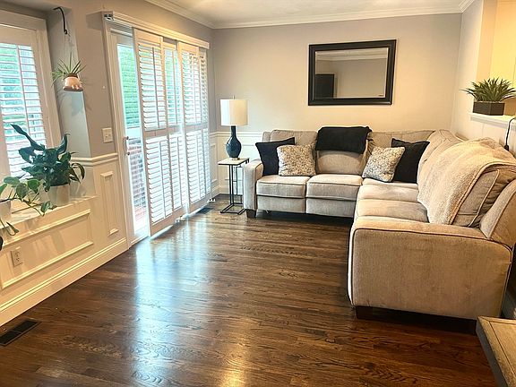 3rd image of 12 Azalea Ln #12