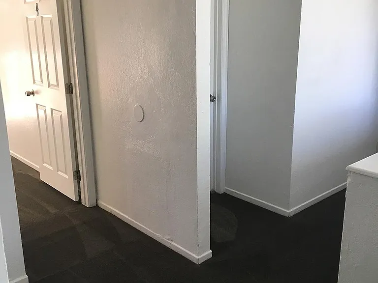 6555 Segovia Rd — Photo 12