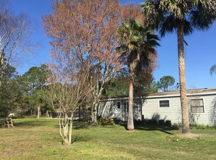 976 Meade Rd, Geneva, FL 32732