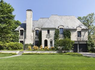 100 Woodstock Ave, Kenilworth, IL 60043