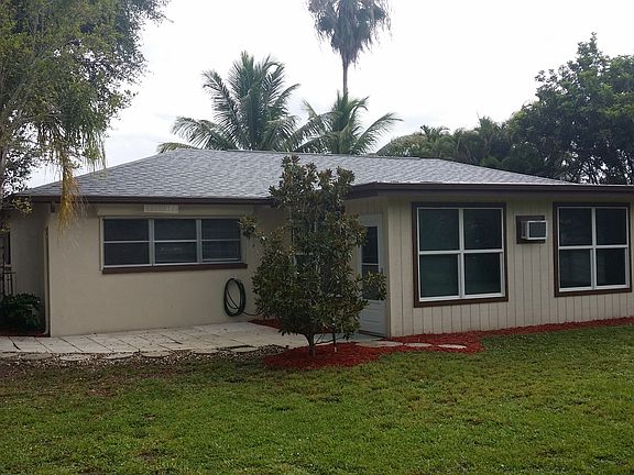 Another view of back of house