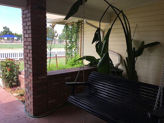 Porch swings 