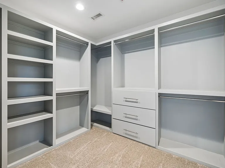 720 Flint Ridge Dr — Photo 20
