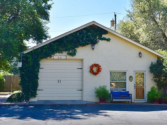 Unattached garage 1,770 sqft