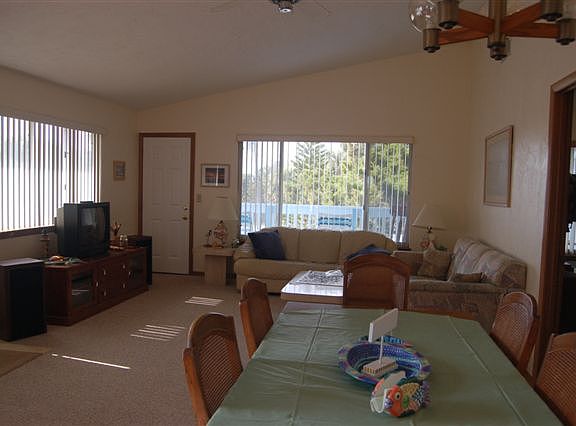 Living Room/Dining Room