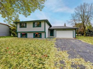 20570 Iteri Ave, Lakeville, MN 55044