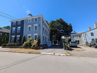 2 Court St #4, Newburyport, MA, 01950