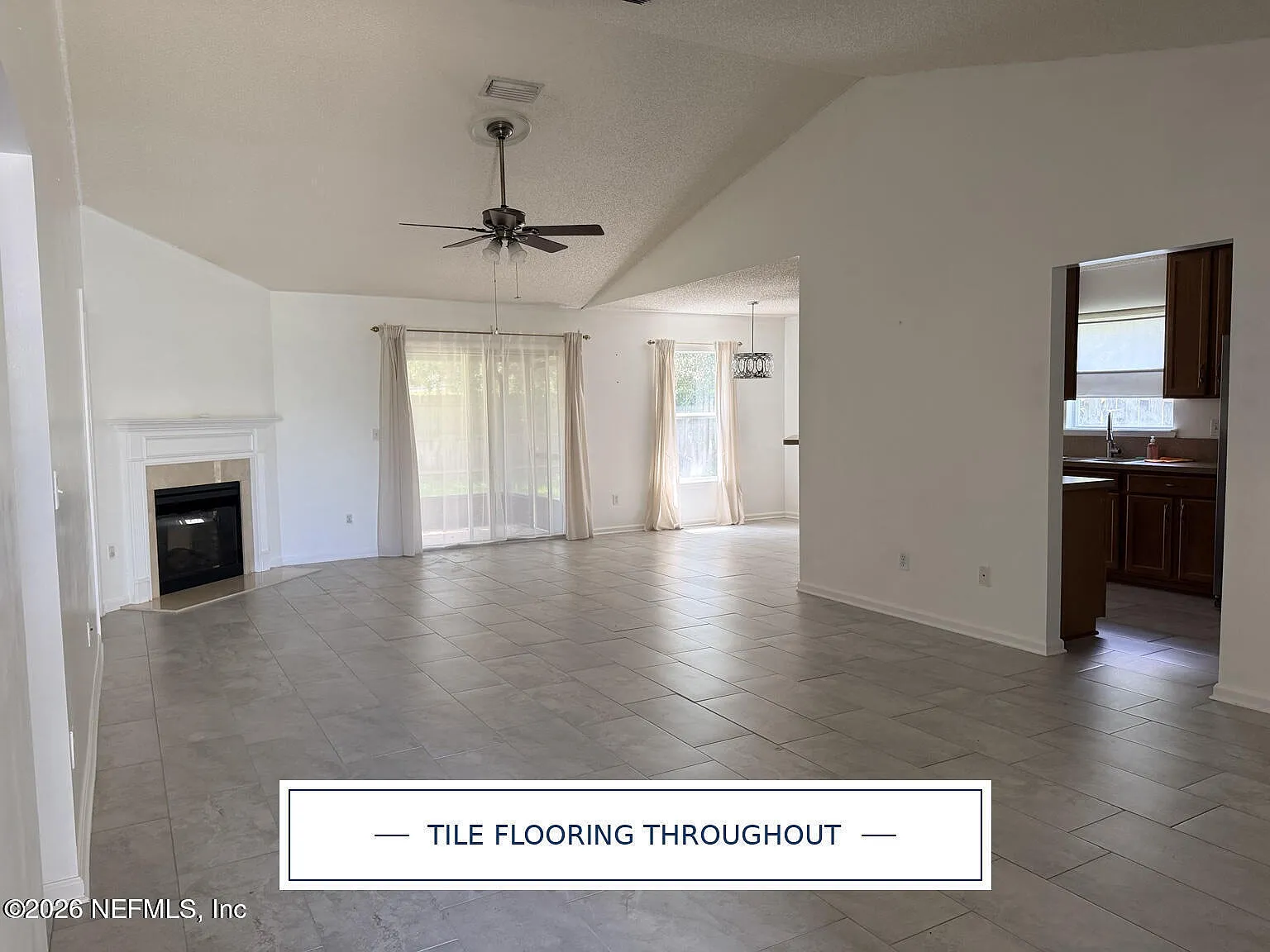 4 bed, 2.0 bath, 1596 sqft, $1,800 — Photo 4