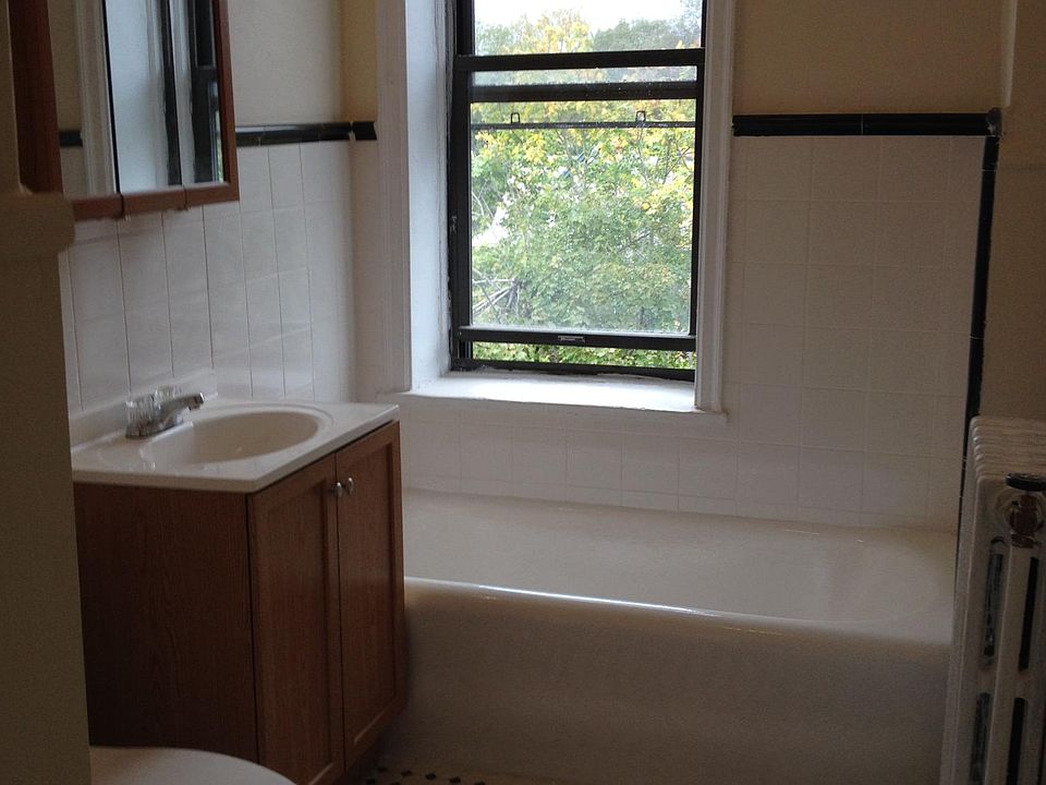 1st image of 214 Glenwood Ave APT 403