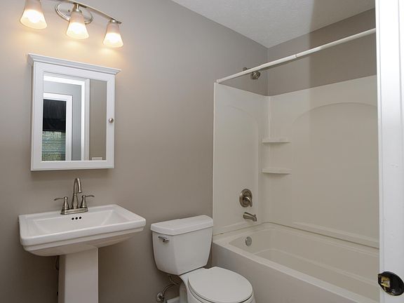 3rd image of 11419 Little Rock Ct