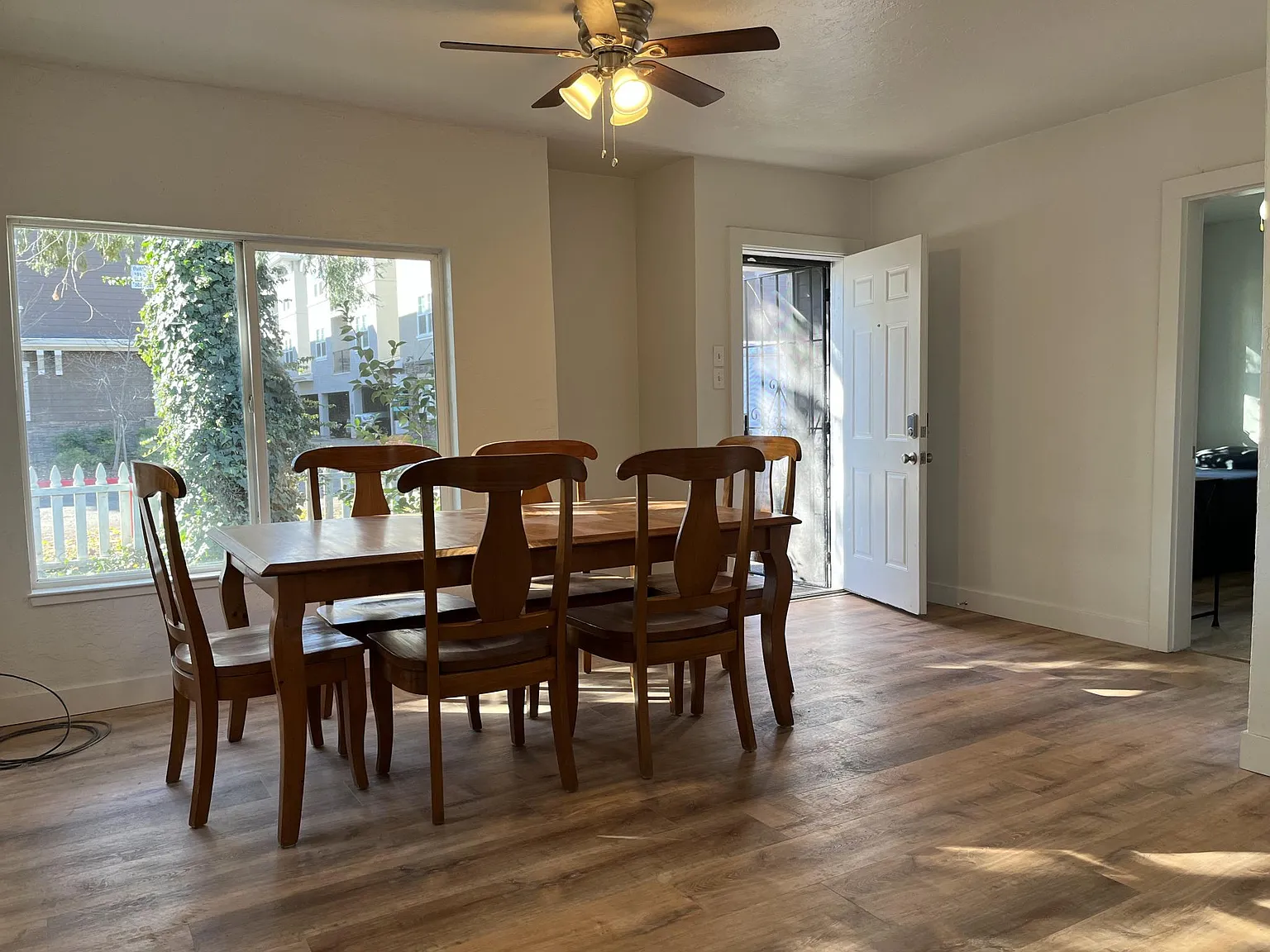 1218 N Cedar St — Photo 4