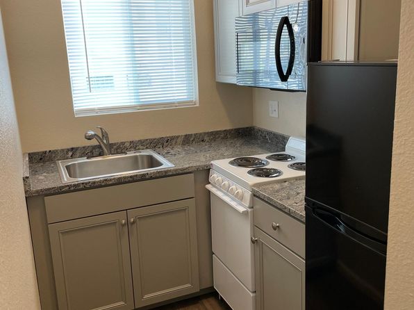 215 River Rock St APT 7