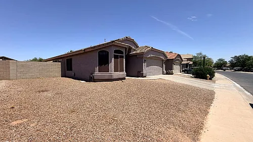 43878 W Wade Dr Photo 1