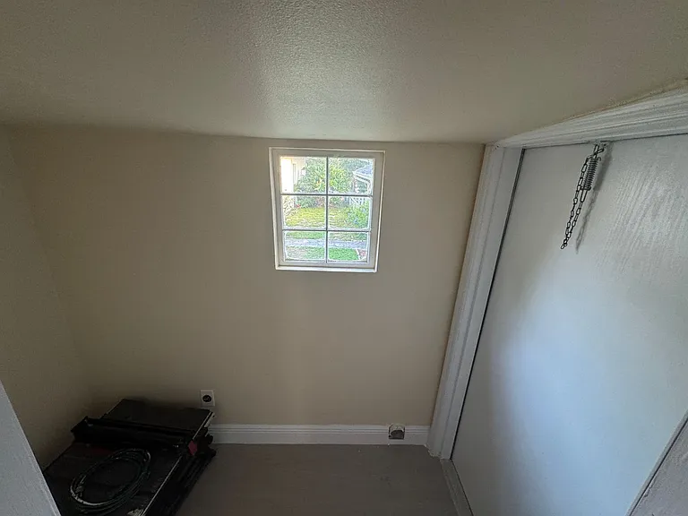 10 Olive St — Photo 15