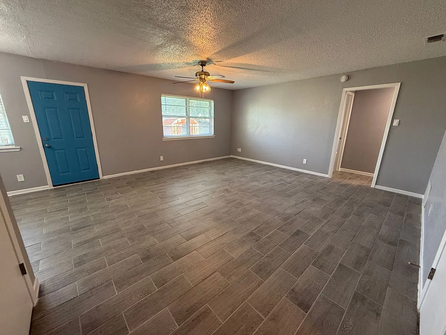 3-Bedroom House for Rent in Killeen — Photo 2