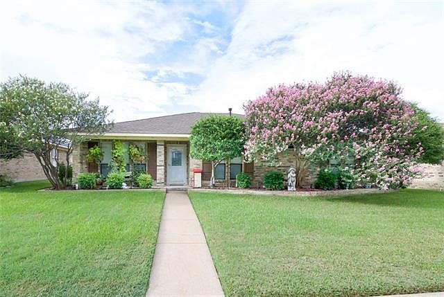 1st image of 2409 Saharah Dr
