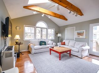 9 Locust Ave, Lexington, MA 02421