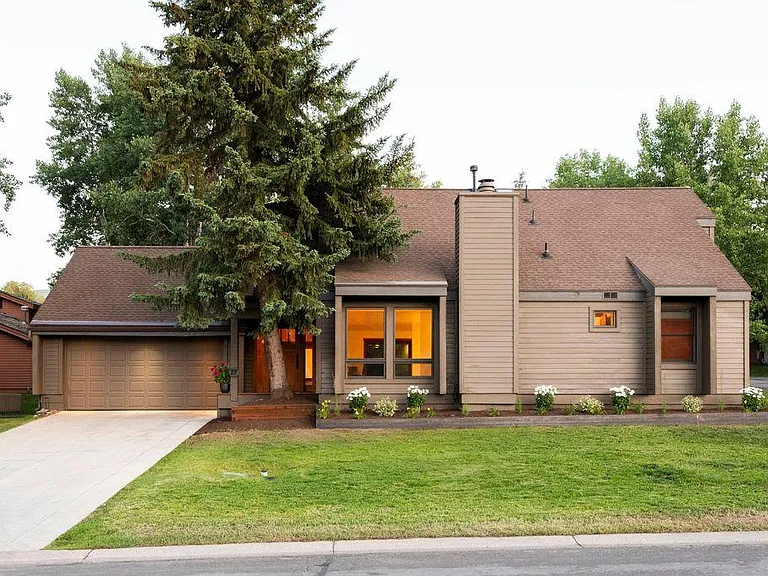 27 Payday Dr — Photo 3
