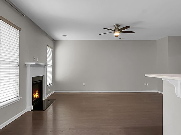 Sunny family room / great room