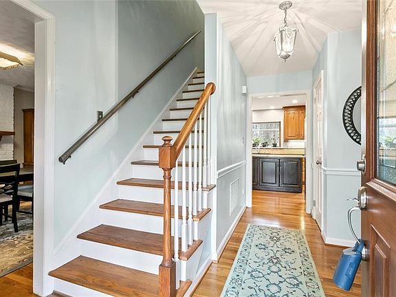 4th image of 217 Lindsay Landing Ln