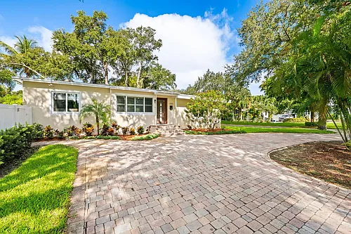 1300 SW 17th St Photo 1 1300 SW 17th St Photo 1
