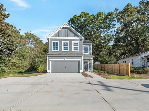 145 Green Row, Calhoun, GA 30701