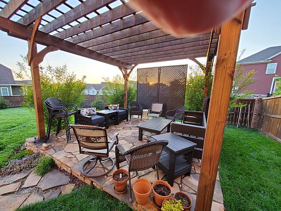 4th image of 2804 Americus Dr