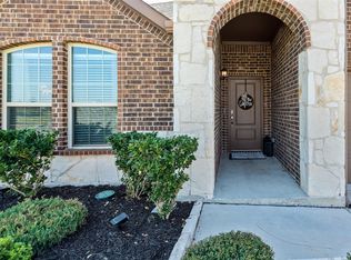 305 Burr Ln, Fate, TX 75189
