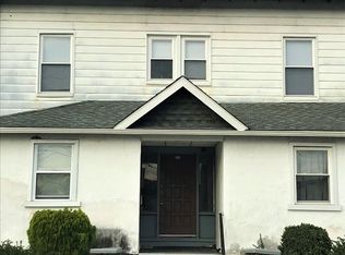 229 Ridley Ave APT 3, Folsom, PA 19033