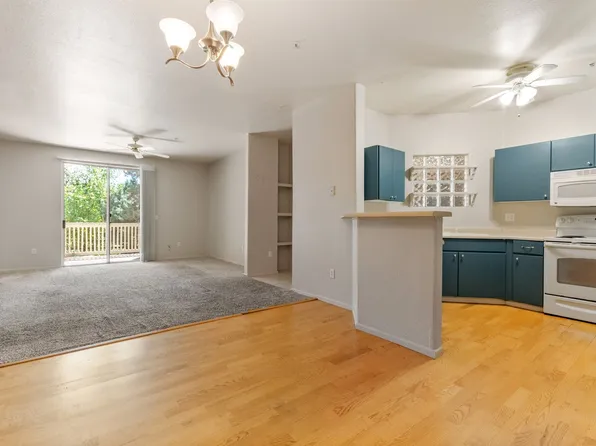 1671 W Canal Cir Unit 212, Littleton, CO 80120