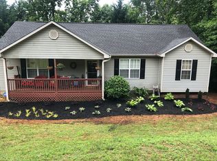 2931 The Lake Rd, Gainesville, GA 30501