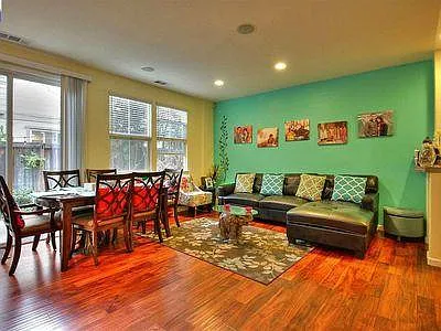 6186 Moore Pl — Photo 2